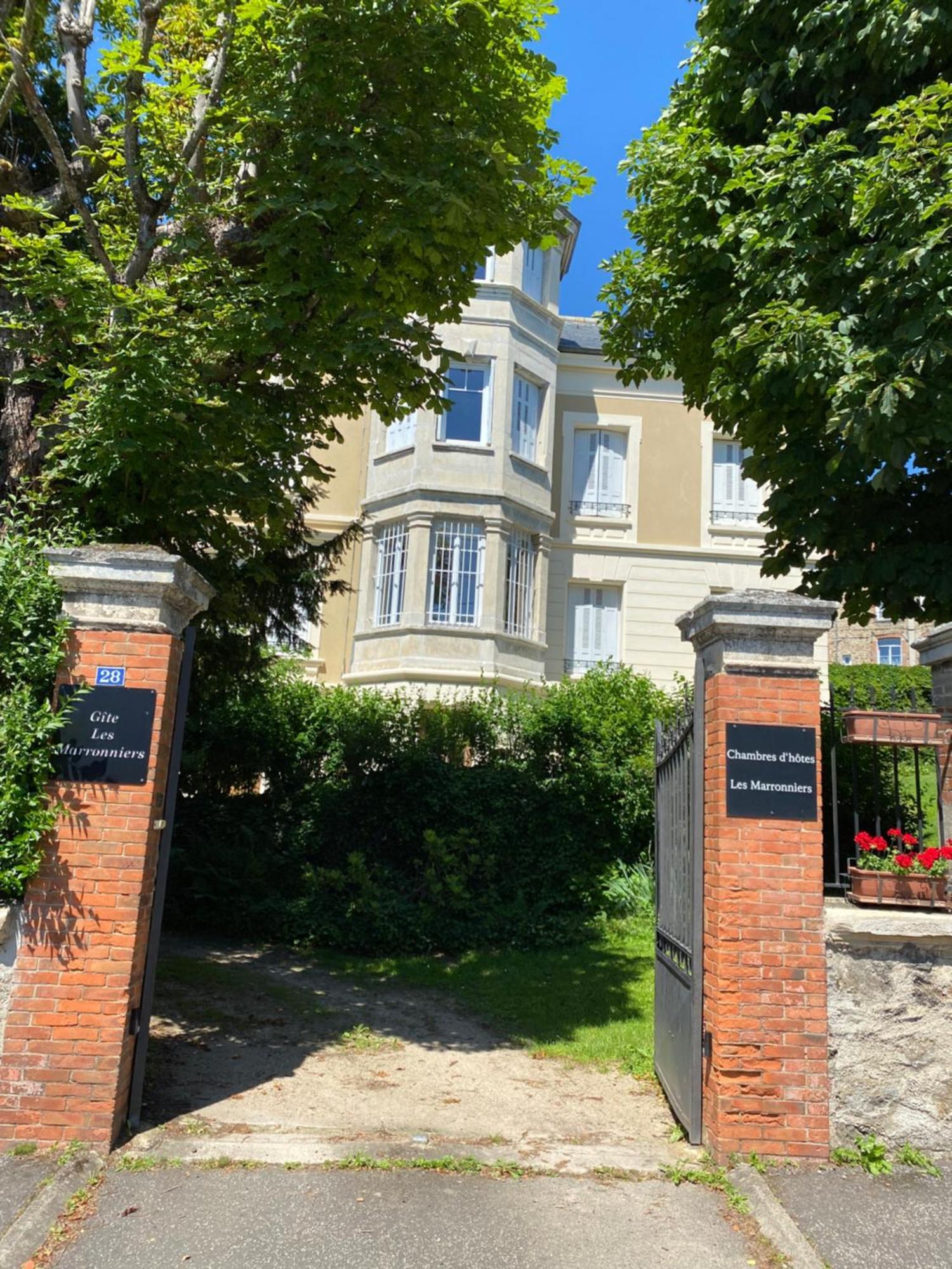 Les Marronniers Saint-Didier-en-Velay Exterior foto